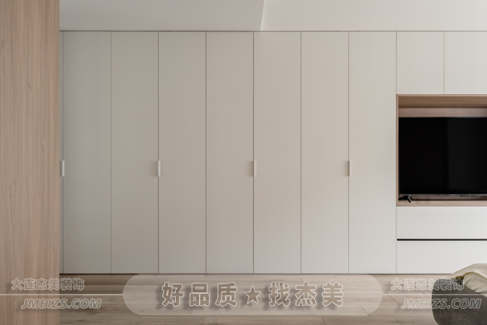 大連裝修潮流趨勢(shì)之現(xiàn)代簡約案例賞析典雅素凈溫潤空間10.png